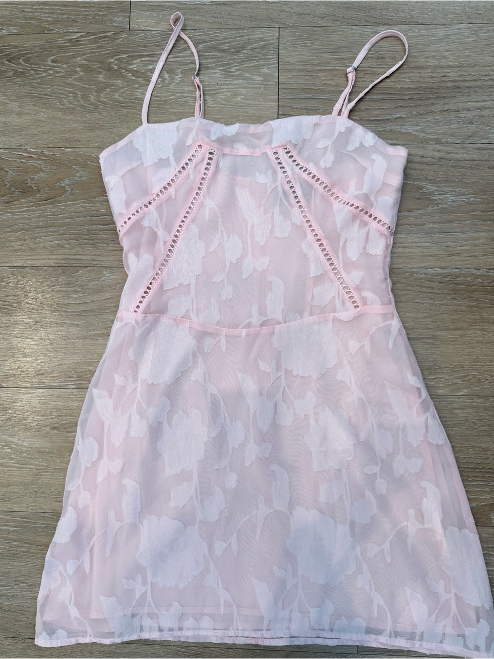 White Fox Boutique Pale Pink Floral Mini Dress Size Small